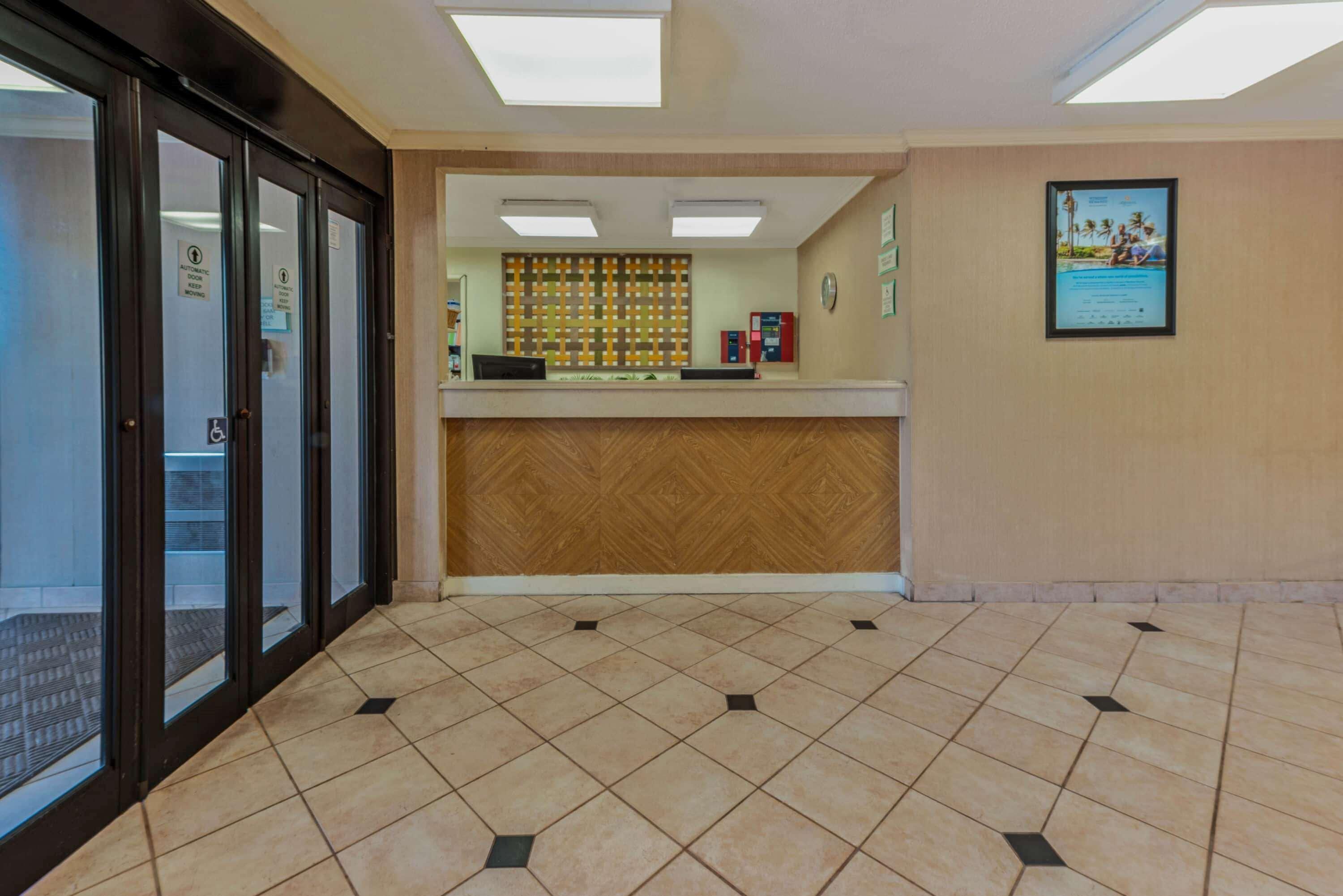 La Quinta By Wyndham Tampa Brandon West Hotel Ngoại thất bức ảnh
