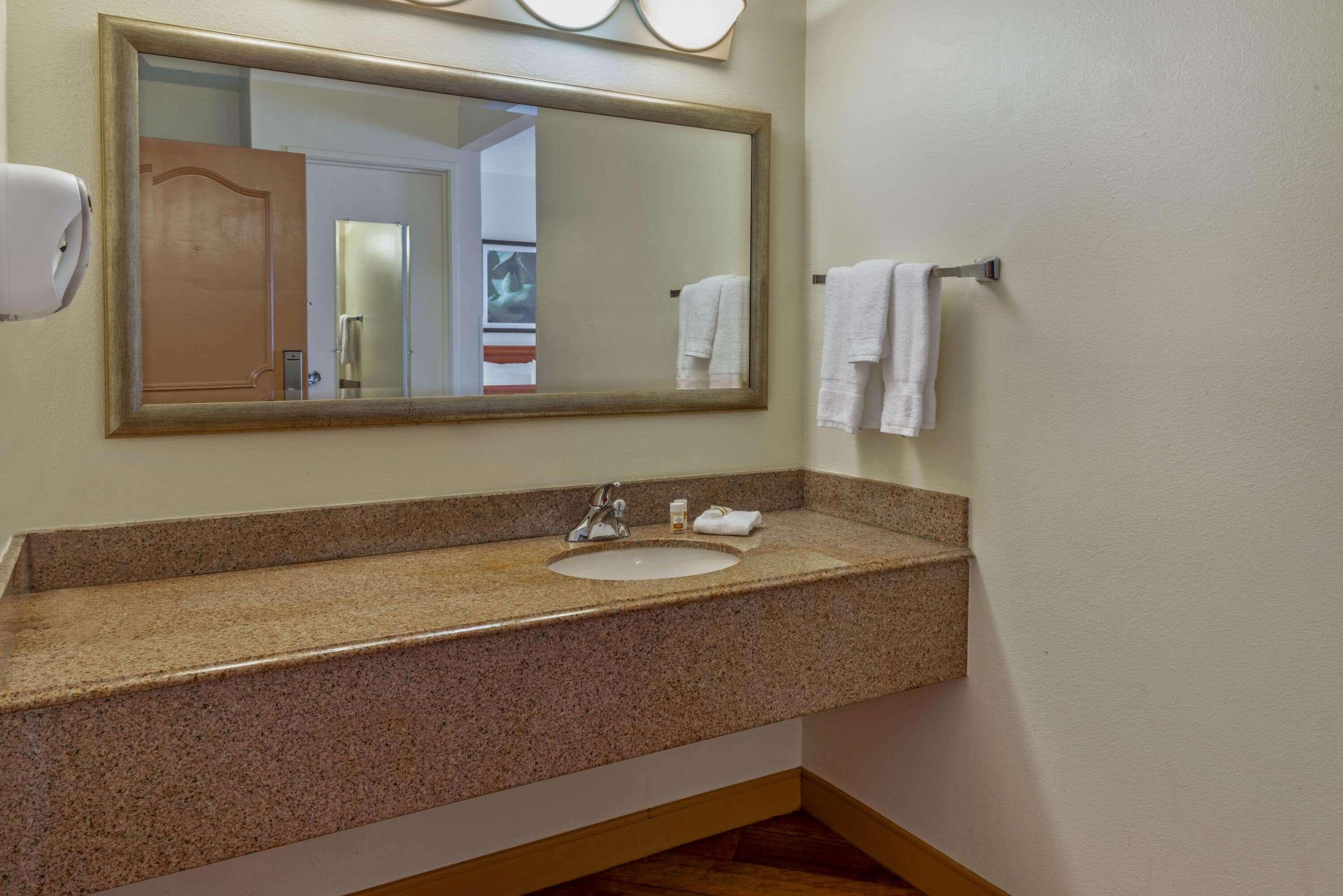 La Quinta By Wyndham Tampa Brandon West Hotel Ngoại thất bức ảnh